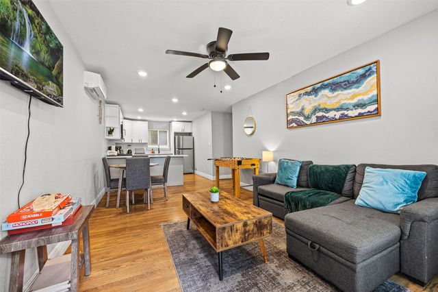 2512 Calumet Street, Houston, TX 77004