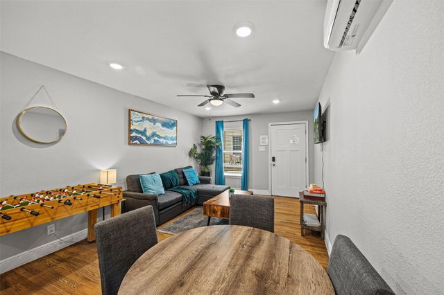 2512 Calumet Street, Houston, TX 77004