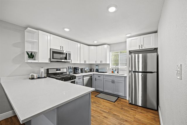 2512 Calumet Street, Houston, TX 77004