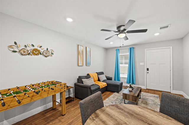 2512 Calumet Street, Houston, TX 77004