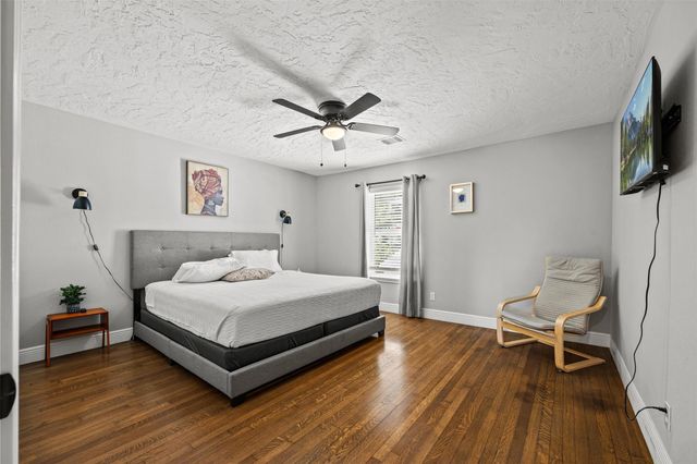 2512 Calumet Street, Houston, TX 77004