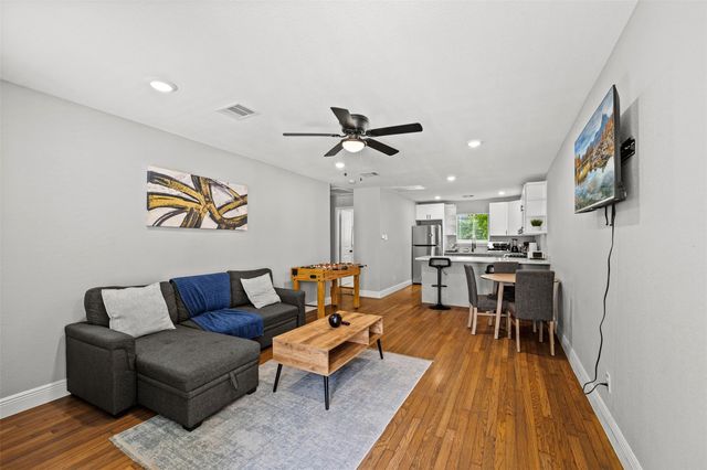 2512 Calumet Street, Houston, TX 77004