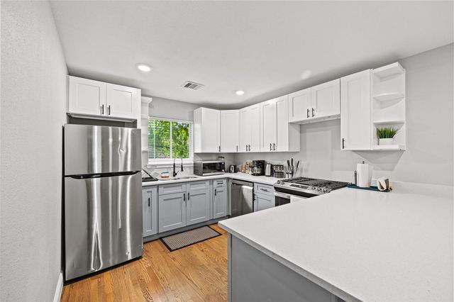 2512 Calumet Street, Houston, TX 77004