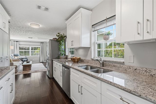 3801 LOCUST STREET NE, St Petersburg, FL 33703