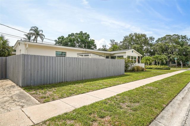 3801 LOCUST STREET NE, St Petersburg, FL 33703