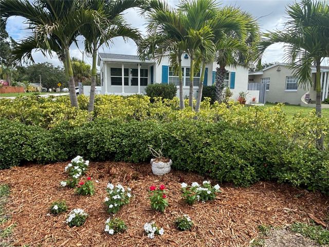 3801 LOCUST STREET NE, St Petersburg, FL 33703