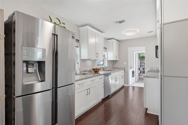 3801 LOCUST STREET NE, St Petersburg, FL 33703