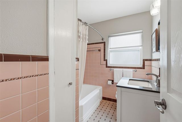 3801 LOCUST STREET NE, St Petersburg, FL 33703