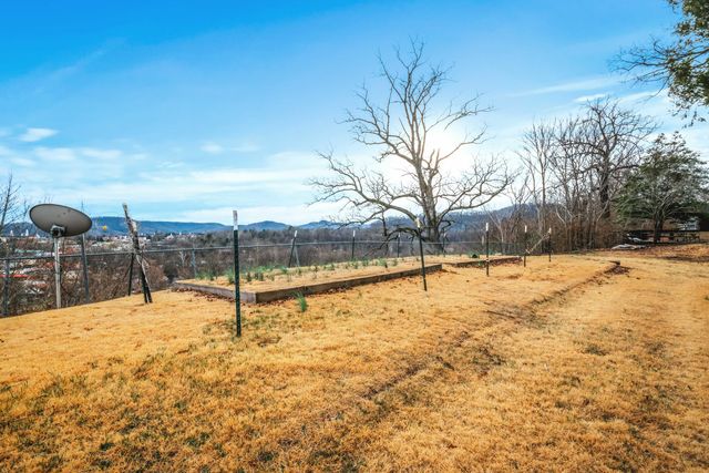 110 Locklin Drive, Williamsburg, KY 40769