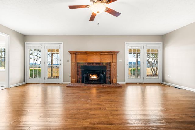 110 Locklin Drive, Williamsburg, KY 40769