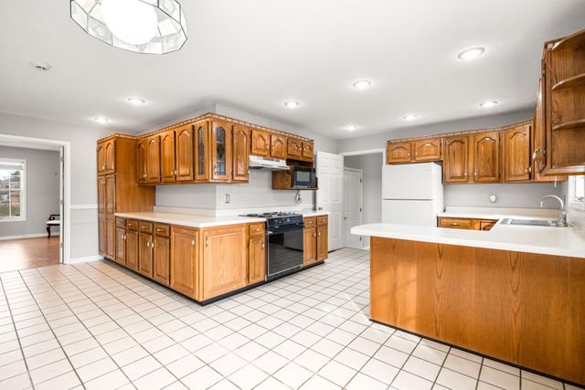 110 Locklin Drive, Williamsburg, KY 40769