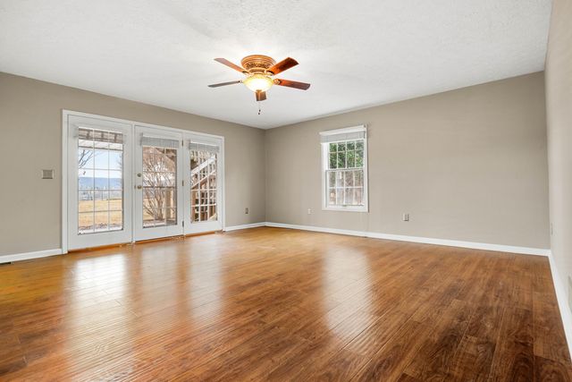 110 Locklin Drive, Williamsburg, KY 40769