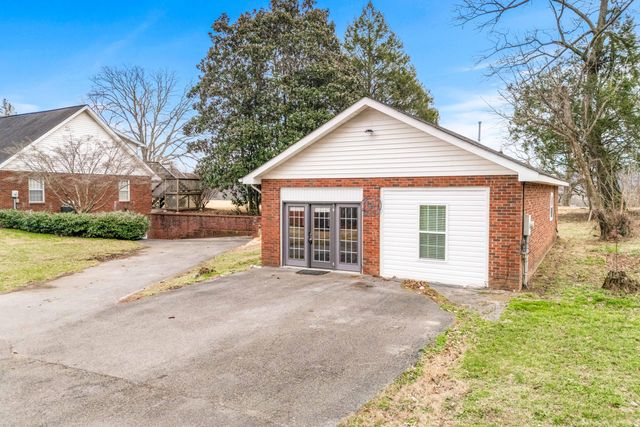 110 Locklin Drive, Williamsburg, KY 40769