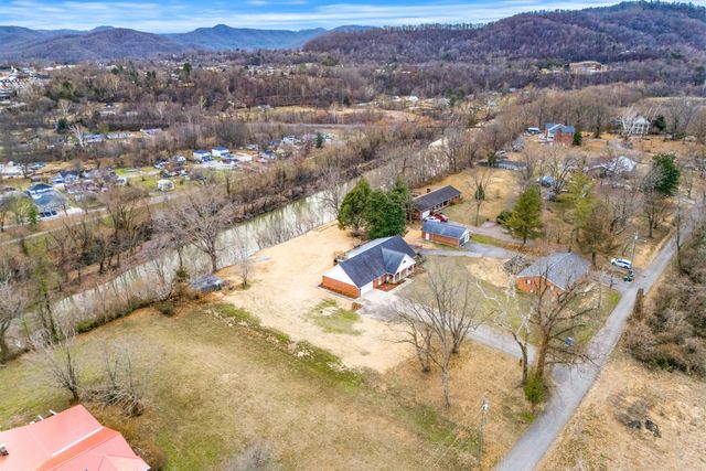 110 Locklin Drive, Williamsburg, KY 40769