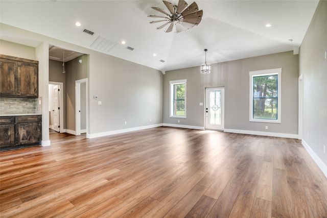 5100 FM 1652, Grand Saline, TX 75140