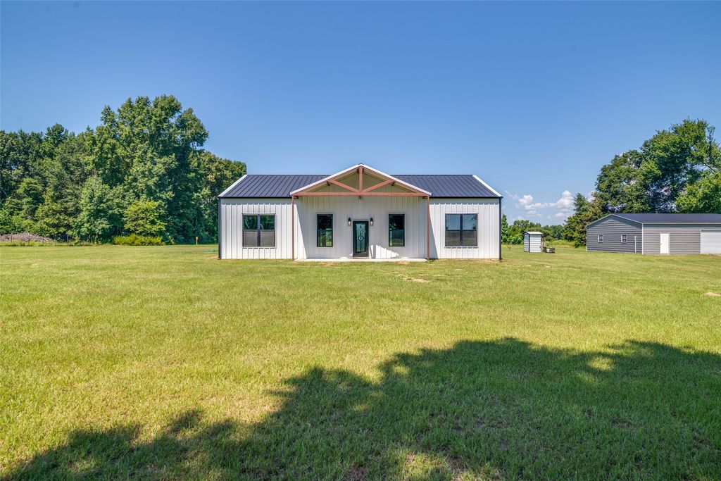 5100 FM 1652, Grand Saline, TX 75140
