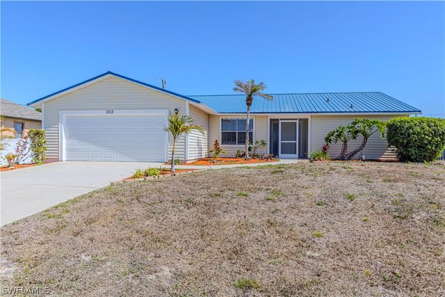 1313 NE 12th PL, Cape Coral, FL 33909