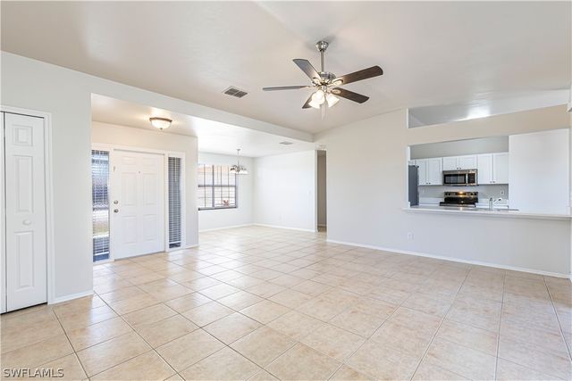 1313 NE 12th PL, Cape Coral, FL 33909