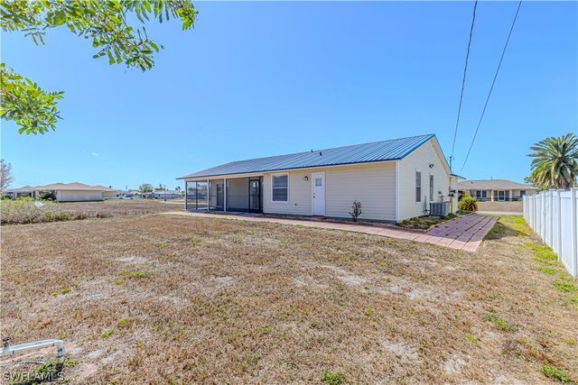 1313 NE 12th PL, Cape Coral, FL 33909