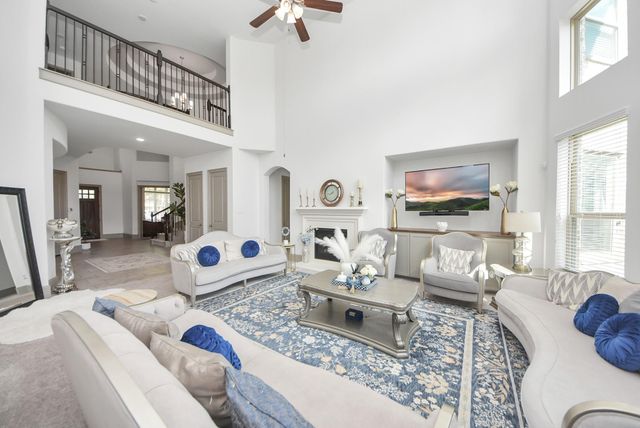 1911 Sapphire Pines Lane, Richmond, TX 77469