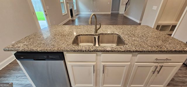 352 Newshaw Drive, Lawrenceville, GA 30046
