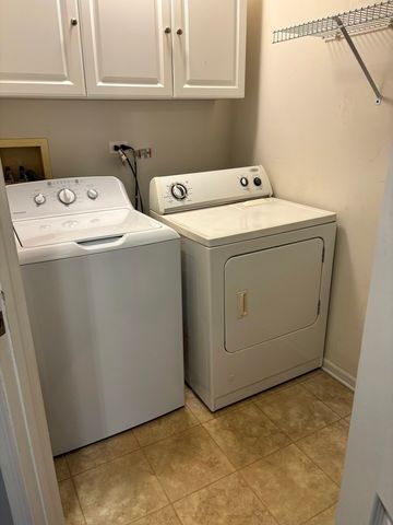 549 Springbrook Trail N, Oswego, IL 60543