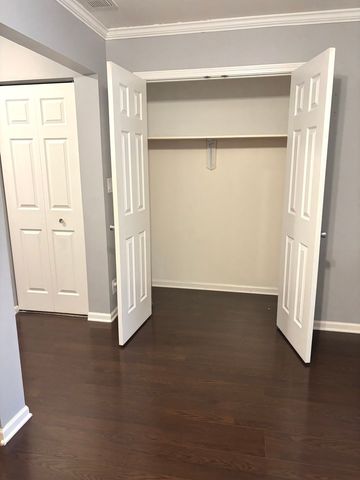 549 Springbrook Trail N, Oswego, IL 60543