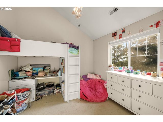 11338 Sw CAPITOL Hwy, Portland, OR 97219