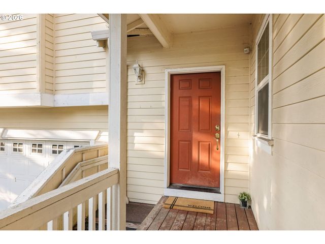 11338 Sw CAPITOL Hwy, Portland, OR 97219