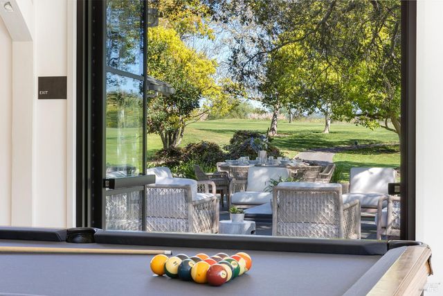 1129 Dealy Ln, Napa, CA 94559