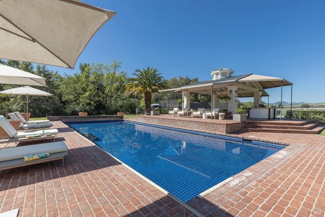 1129 Dealy Ln, Napa, CA 94559