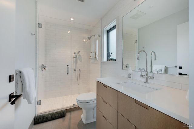 1129 Dealy Ln, Napa, CA 94559