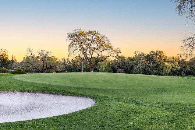 1129 Dealy Ln, Napa, CA 94559