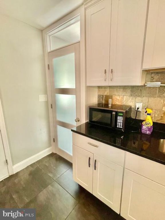 Image 16 of property listing at 5502 BELVA PL, Lanham, MD 20706