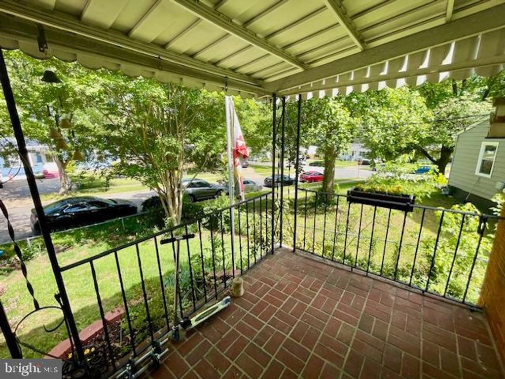 Image 2 of property listing at 5502 BELVA PL, Lanham, MD 20706