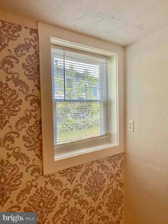 Image 46 of property listing at 5502 BELVA PL, Lanham, MD 20706