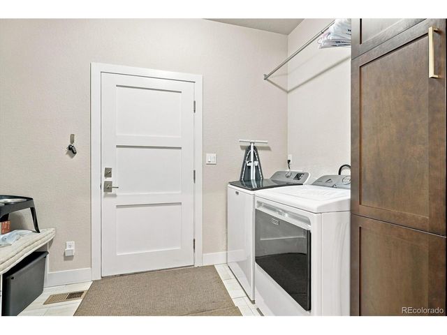 2980 S Cherry Way, Denver, CO 80222