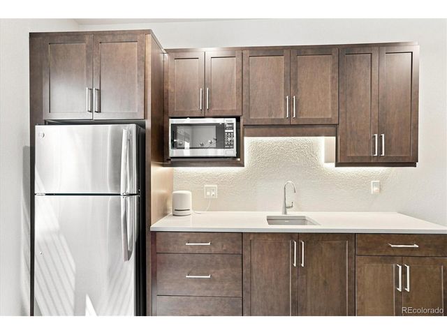 2980 S Cherry Way, Denver, CO 80222
