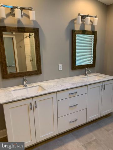 804 CHAMPLAIN DR, Voorhees, NJ 08043