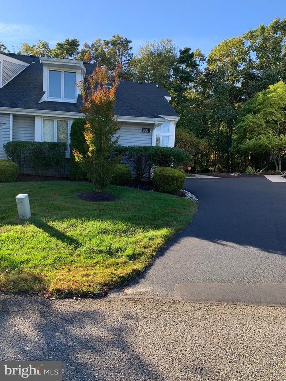 804 CHAMPLAIN DR, Voorhees, NJ 08043