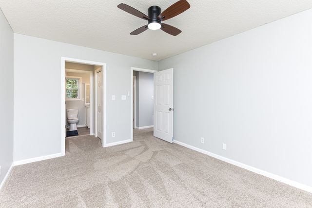 1424 Buchanon Dr, Clarksville, TN 37042