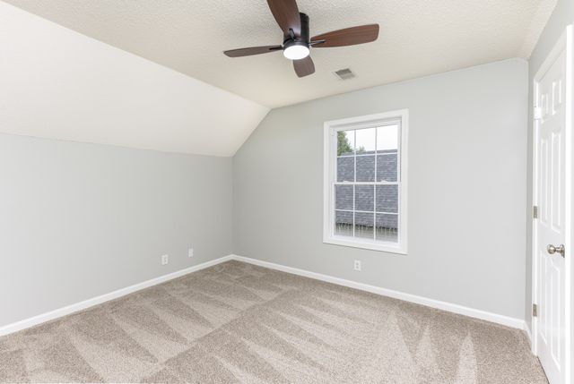 1424 Buchanon Dr, Clarksville, TN 37042