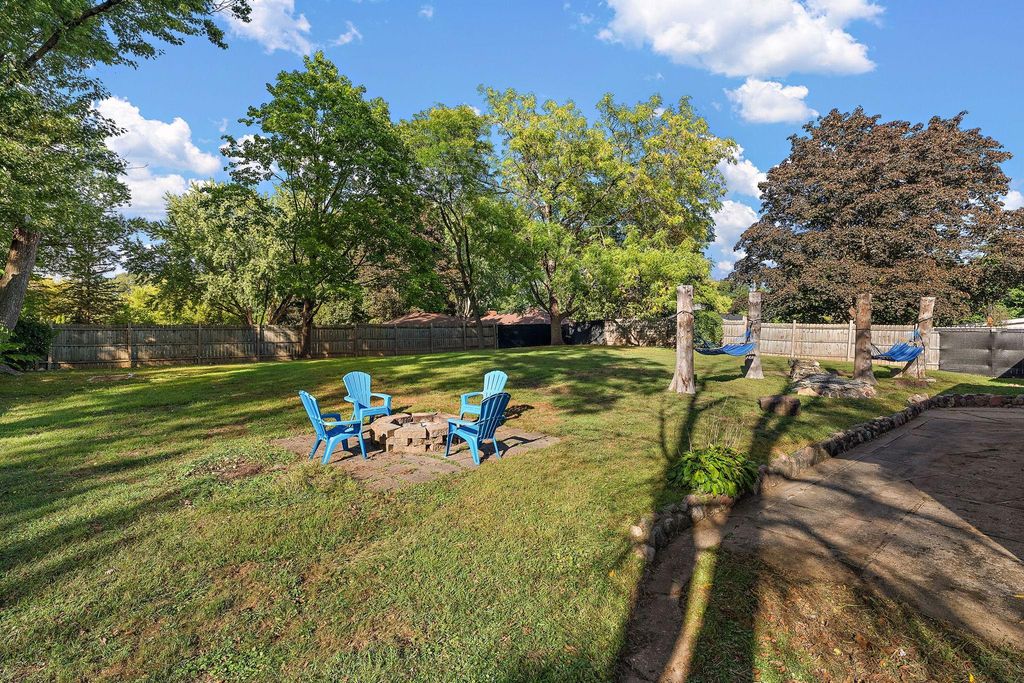 1603 Frost Avenue, Maplewood, MN 55109 — photo 5