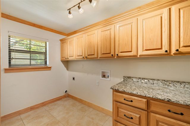 2445 Stadium Place, Arlington, TX 76006