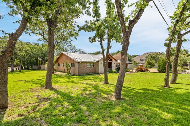 2445 Stadium Place, Arlington, TX 76006