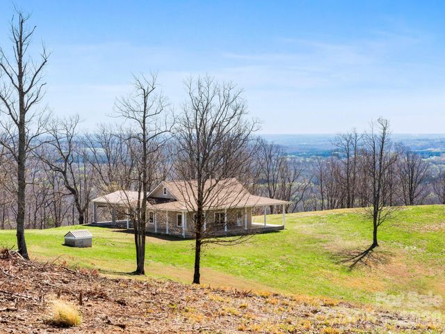 25 Preservation Trail, Columbus, NC 28722