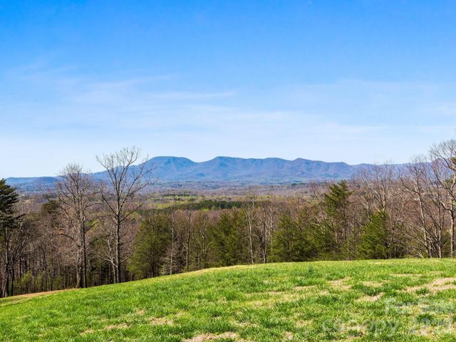 25 Preservation Trail, Columbus, NC 28722