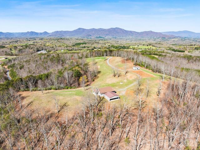 25 Preservation Trail, Columbus, NC 28722