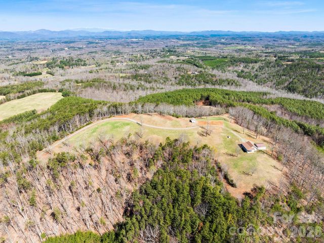 25 Preservation Trail, Columbus, NC 28722