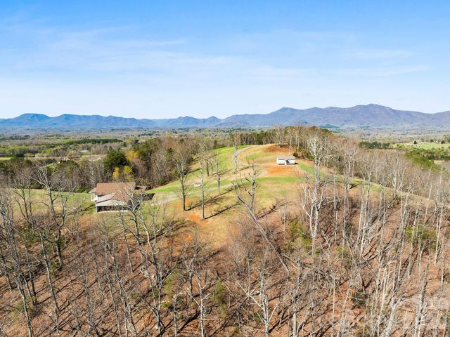 25 Preservation Trail, Columbus, NC 28722